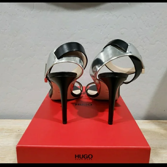 NWB! HUGO BOSS Women's West Sandal 90-C Shoes (9) Black/Silver